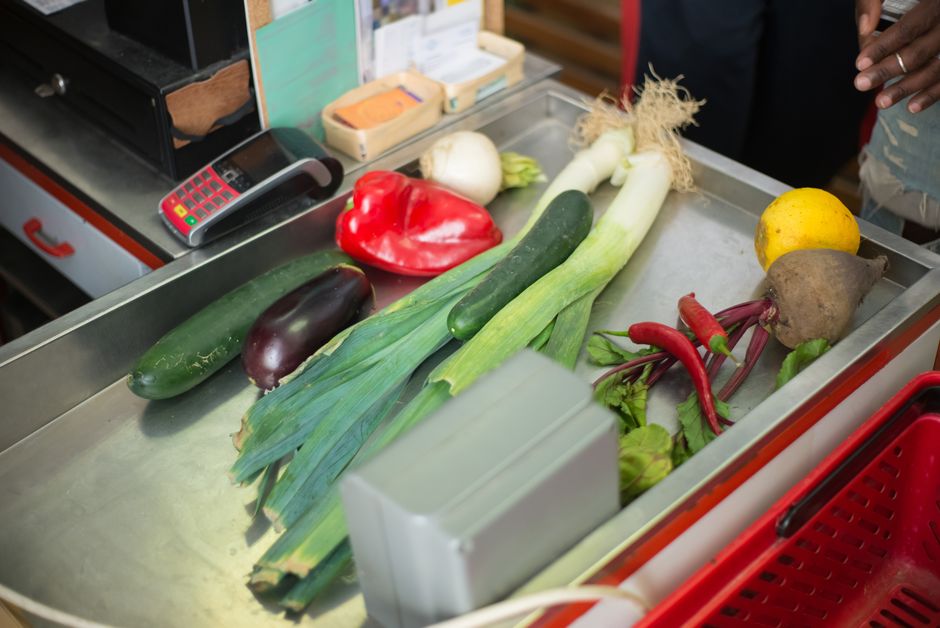 Щанд с местни продукти
